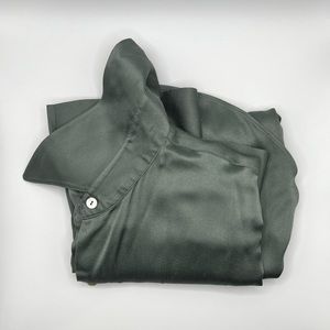 Vince 100% silk long sleeve shirt